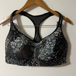 Lululemon Speed Up Bra -
Assemblage Alpine White Multi / Black